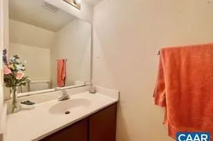 975 Rives St, Charlottesville, VA 22902 - Photo 4