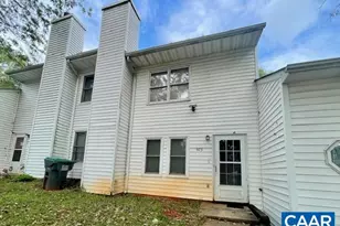 975 Rives St, Charlottesville, VA 22902 - Photo 1