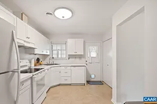 623 Bailey Rd, Charlottesville, VA 22903 - Photo 6