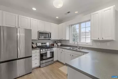 1131 Rustic Willow Ln, Charlottesville, VA 22911 - Photo 4