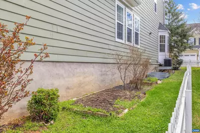 1838 Wickham Pl, Charlottesville, VA 22901 - Photo 10