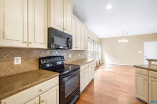 1838 Wickham Pl, Charlottesville, VA 22901 - Photo 28