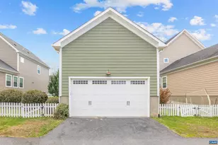 1838 Wickham Pl, Charlottesville, VA 22901 - Photo 8