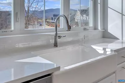 5481 Golf Dr, Crozet, VA 22932 - Photo 8