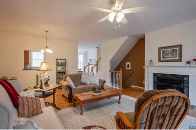 104 Melbourne Prk #D, Charlottesville, VA 22901 - Photo 2