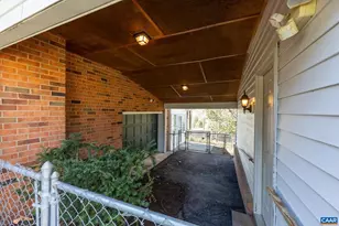 2513 Hillwood Pl, Charlottesville, VA 22901 - Photo 6