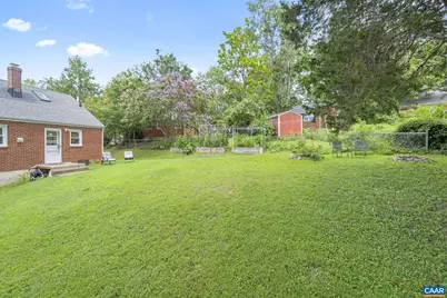 1104 Forest Hills Ave, Charlottesville, VA 22903 - Photo 24