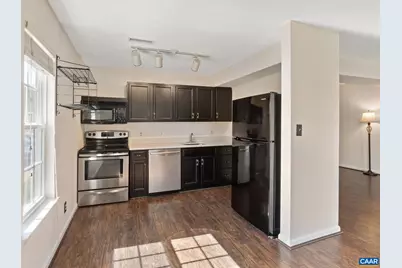 1242 Villa Ln #D, Charlottesville, VA 22903 - Photo 8