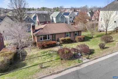 714 Palatine Ave, Charlottesville, VA 22902 - Photo 2