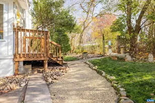 1016 Elliott Ave, Charlottesville, VA 22902 - Photo 6