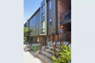 630 Park St #W, Charlottesville, VA 22902 - Photo 2