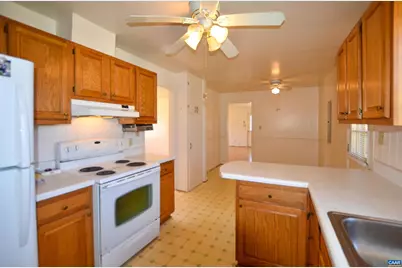 1646 Meridian St, Charlottesville, VA 22902 - Photo 14