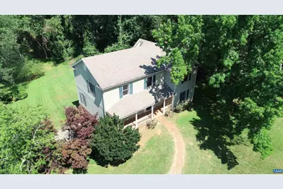 2424 Holkham Dr, Charlottesville, VA 22901 - Photo 2