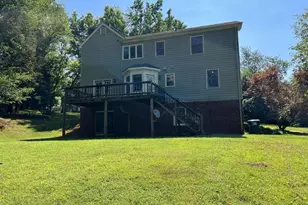 2424 Holkham Dr, Charlottesville, VA 22901 - Photo 6