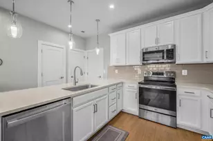 803 Wesley Ln, Charlottesville, VA 22911 - Photo 12