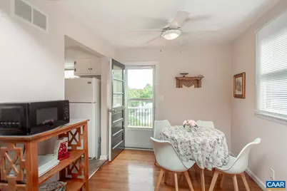 402 NE 13th St, Charlottesville, VA 22902 - Photo 10