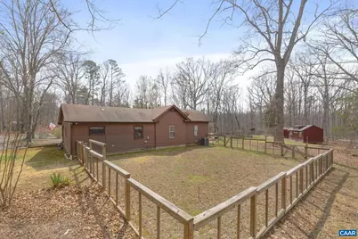 3205 Polecat Creek Ln, Scottsville, VA 24590 - Photo 10