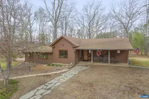 3205 Polecat Crk Ln, Scottsville, VA 24590 - Photo 2