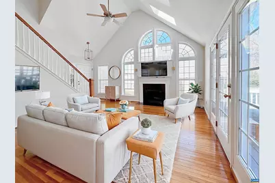 1310 Courtyard Dr, Charlottesville, VA 22903 - Photo 4