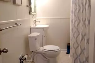 402 13th St, Charlottesville, VA 22902 - Photo 36