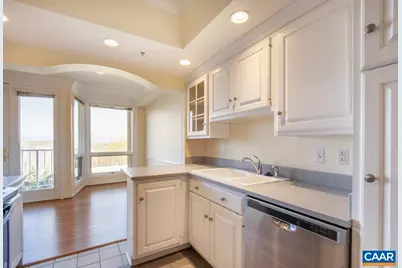 500 Crestwood Dr #1405, Charlottesville, VA 22903 - Photo 2