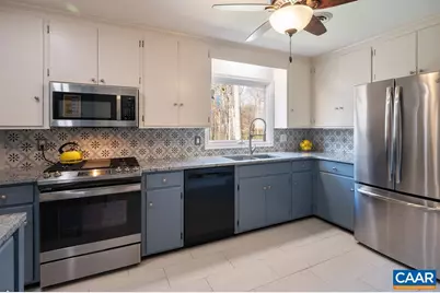 409 Westmoreland Ct, Charlottesville, VA 22901 - Photo 18