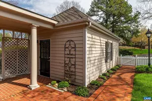 560 Dryden Pl, Charlottesville, VA 22903 - Photo 6