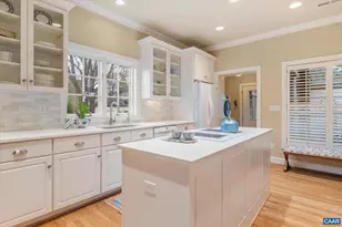 560 Dryden Pl, Charlottesville, VA 22903 - Photo 14