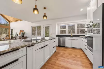 7102 Blackwells Hollow Rd, Crozet, VA 22932 - Photo 8