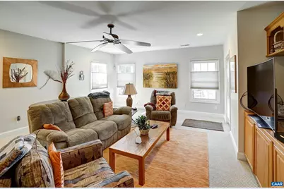 820 Carlyle Pl, Charlottesville, VA 22903 - Photo 38