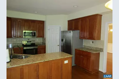 3419 Turnberry Cir, Charlottesville, VA 22911 - Photo 6