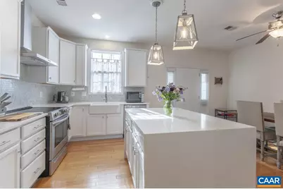 1048 SW 5th St, Charlottesville, VA 22902 - Photo 12