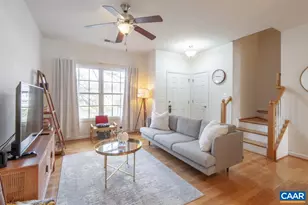 1048 SW 5th St, Charlottesville, VA 22902 - Photo 4