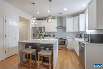 1048 SW 5th St, Charlottesville, VA 22902 - Photo 10