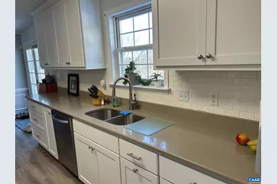 136 Goldenrod Ct, Charlottesville, VA 22902 - Photo 2