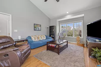 1110 Highlands Dr, Charlottesville, VA 22901 - Photo 8