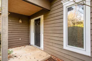 1381 Gristmill Dr, Charlottesville, VA 22902 - Photo 4