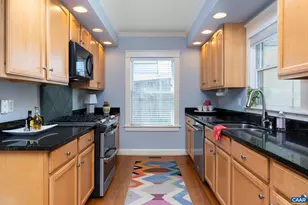 417 9th St, Charlottesville, VA 22903 - Photo 12