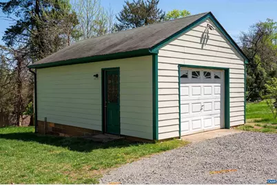 395 Burchs Creek Rd, Crozet, VA 22932 - Photo 20