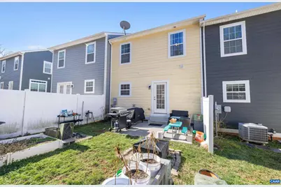 2420 Winthrop Dr, Charlottesville, VA 22911 - Photo 32