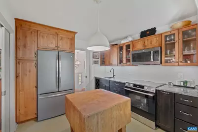 2228 Brandywine Dr, Charlottesville, VA 22901 - Photo 12