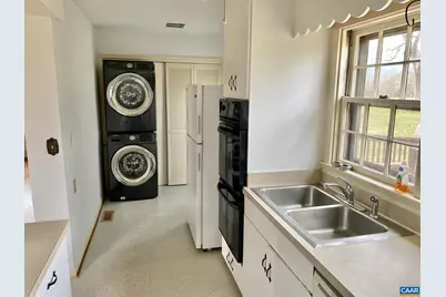 119 Tanbark Dr, Afton, VA 22920 - Photo 8