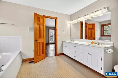 472 Horseshoe Mountain Rd, Roseland, VA 22967 - Photo 32