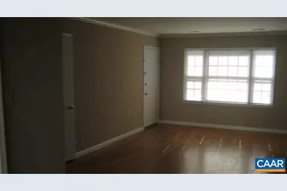 2422 Barracks Pl #4, Charlottesville, VA 22901 - Photo 6