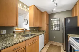 804 E Jefferson St, Charlottesville, VA 22902 - Photo 10