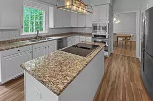 824 King William Dr, Charlottesville, VA 22901 - Photo 4