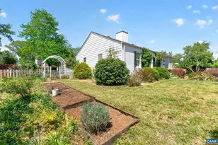 2519 Commonwealth Dr, Charlottesville, VA 22901 - Photo 32