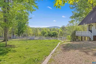 2947 Merrie Meadows Ln, Keswick, VA 22947 - Photo 2