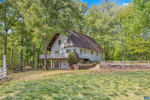 2947 Merrie Meadows Ln, Keswick, VA 22947 - Photo 10