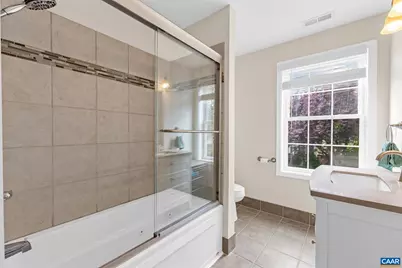 302 NW 11th St, Charlottesville, VA 22903 - Photo 44
